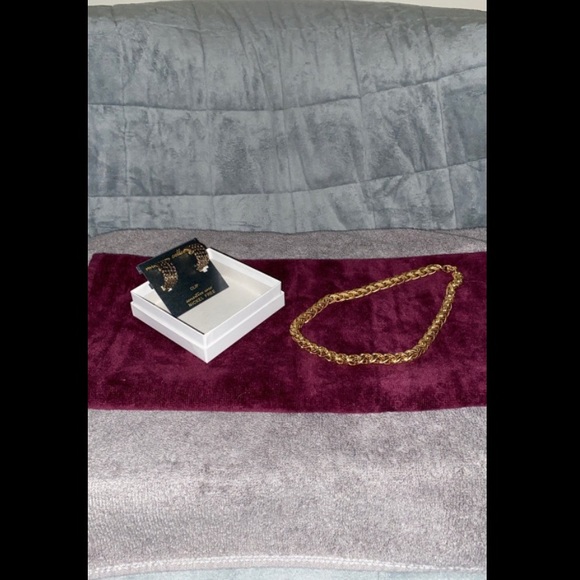 Dillards Nickel-Free Gold Braided Necklace/Matching Earings [Museum Collection] - Picture 2 of 8